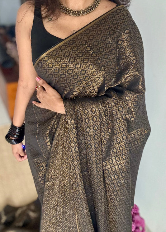 Black and gold brocade pattern in mul - YCBCFEJUBM12