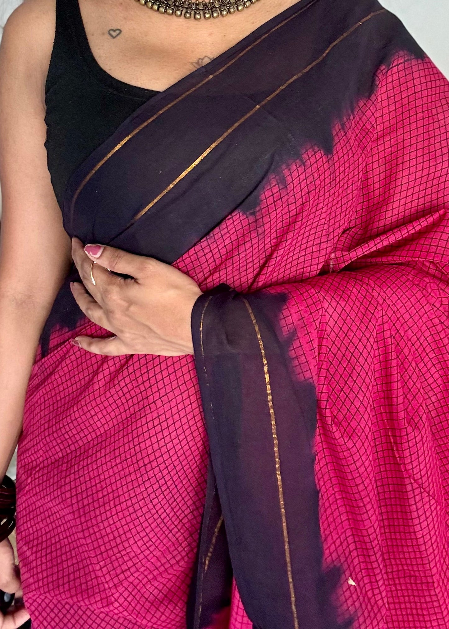 Dark pink with black contrast, checkered kattuchayam dyed madurai cotton saree - YCCOTNMA234