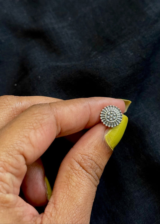 Round nose pin, intricate pattern in pure silver - YCNPP25