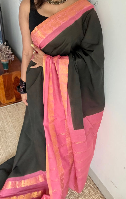 Dark green and pink sungudi with triple peacock motif rettai pettu wide border - YCCOTNSEMS51