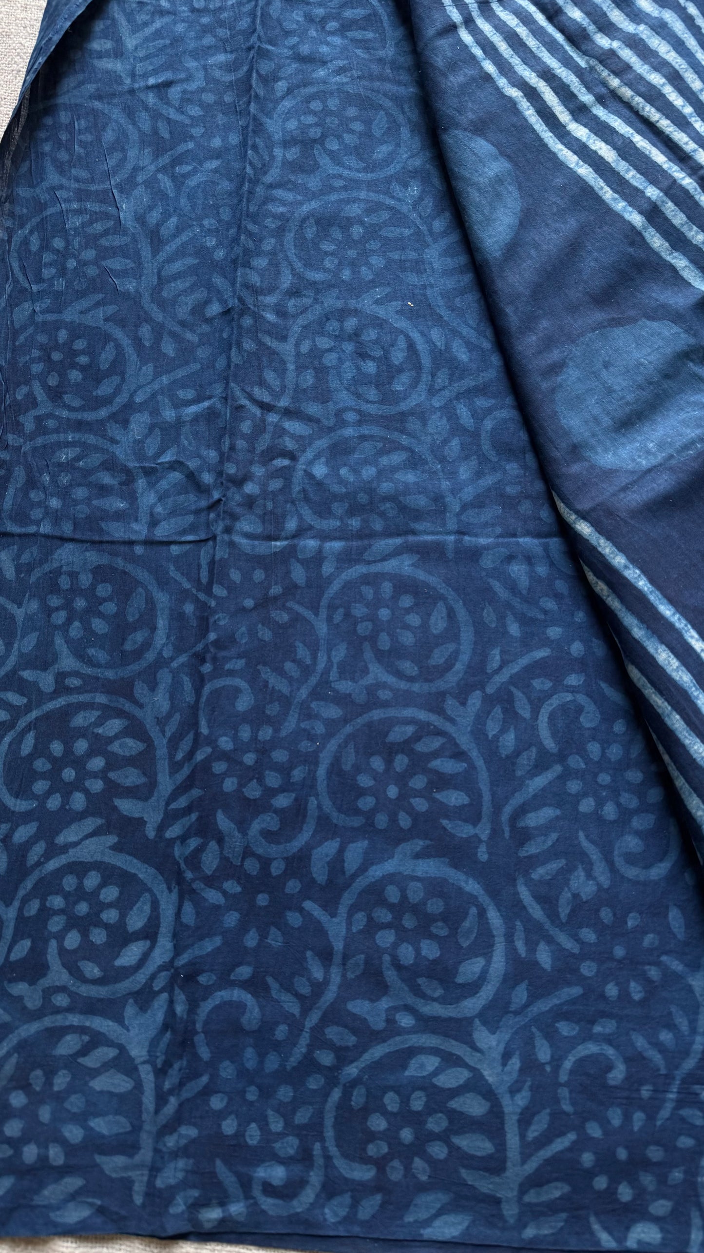 Indigo with circle and line motifs, block printed soft cotton saree - YCTORCMA24