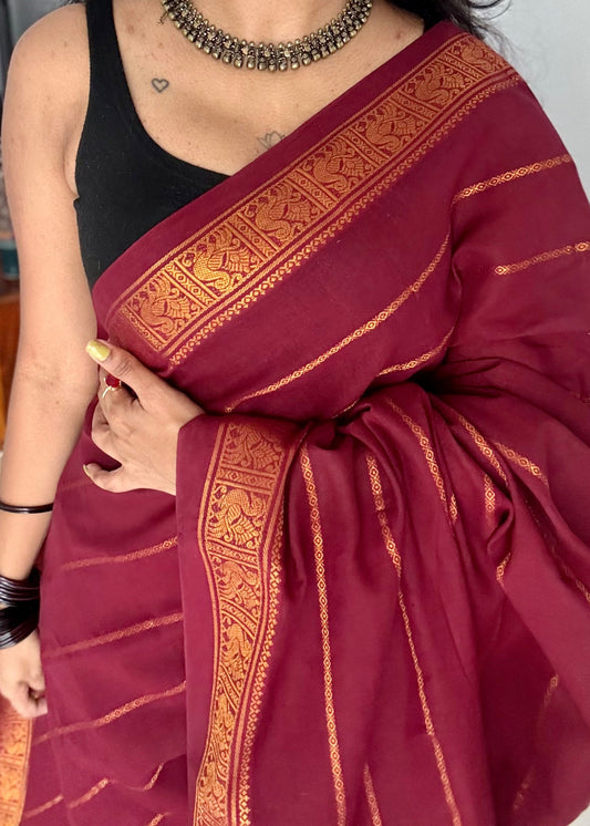 Maroon patterned veldhaari, kattuchayam dyed, madurai cotton - YCCOTNSEMS87