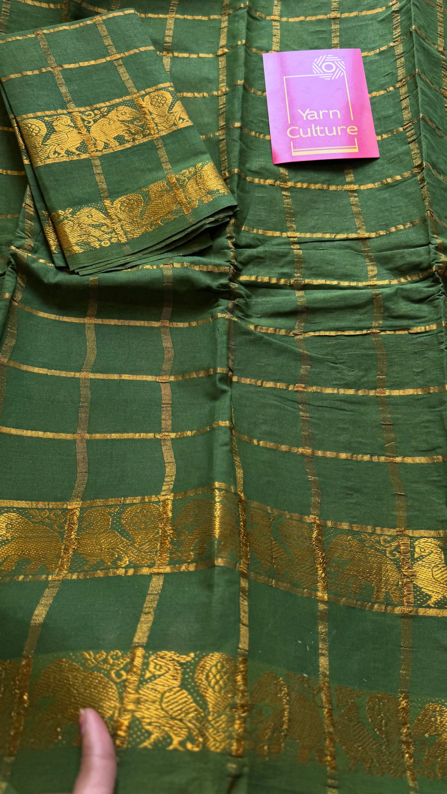 Green kattam with motif double border, kattuchayam dyed madurai cotton saree - YCCOTNMSAP176