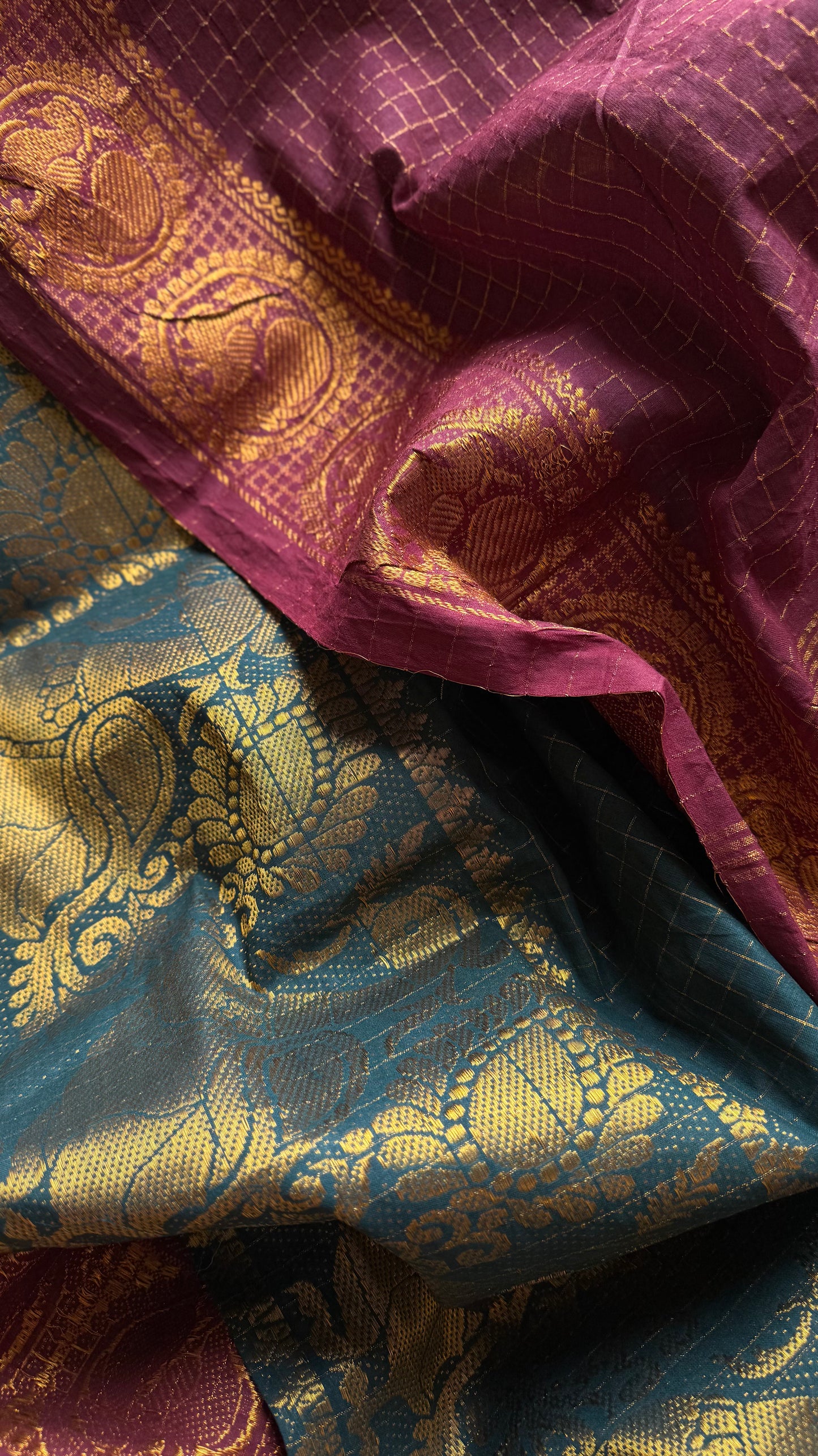 Maroon and bottle green, sungudi cotton half-half saree - YCCOTNIDMA306