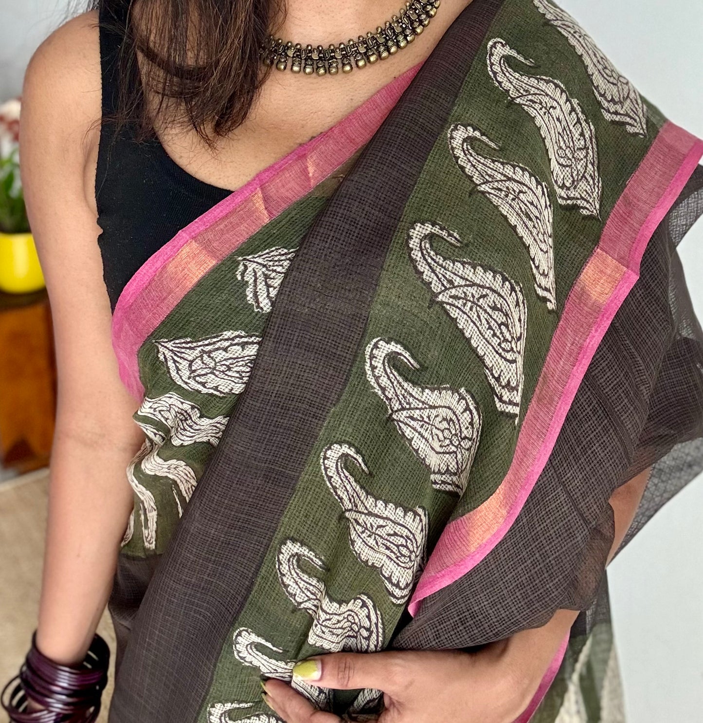 Garmi Ki Chhutti - Black kota doria saree, with gold zari border - YCTORKDAP08