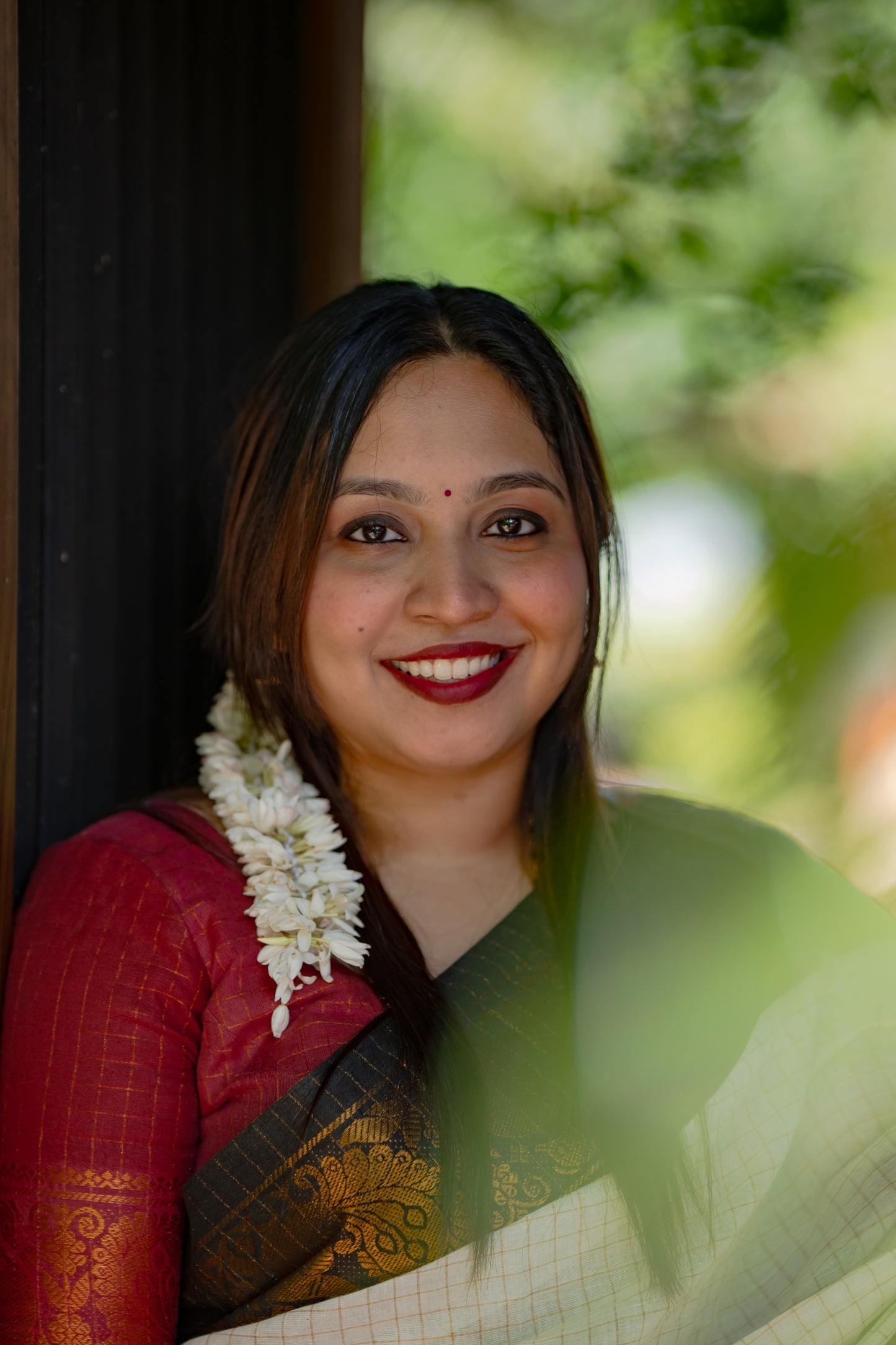 Ayesha : Chembarathi - Sungudi checks, ivory gold base, black and maroon dual tone border, soft cotton - YCIEON162