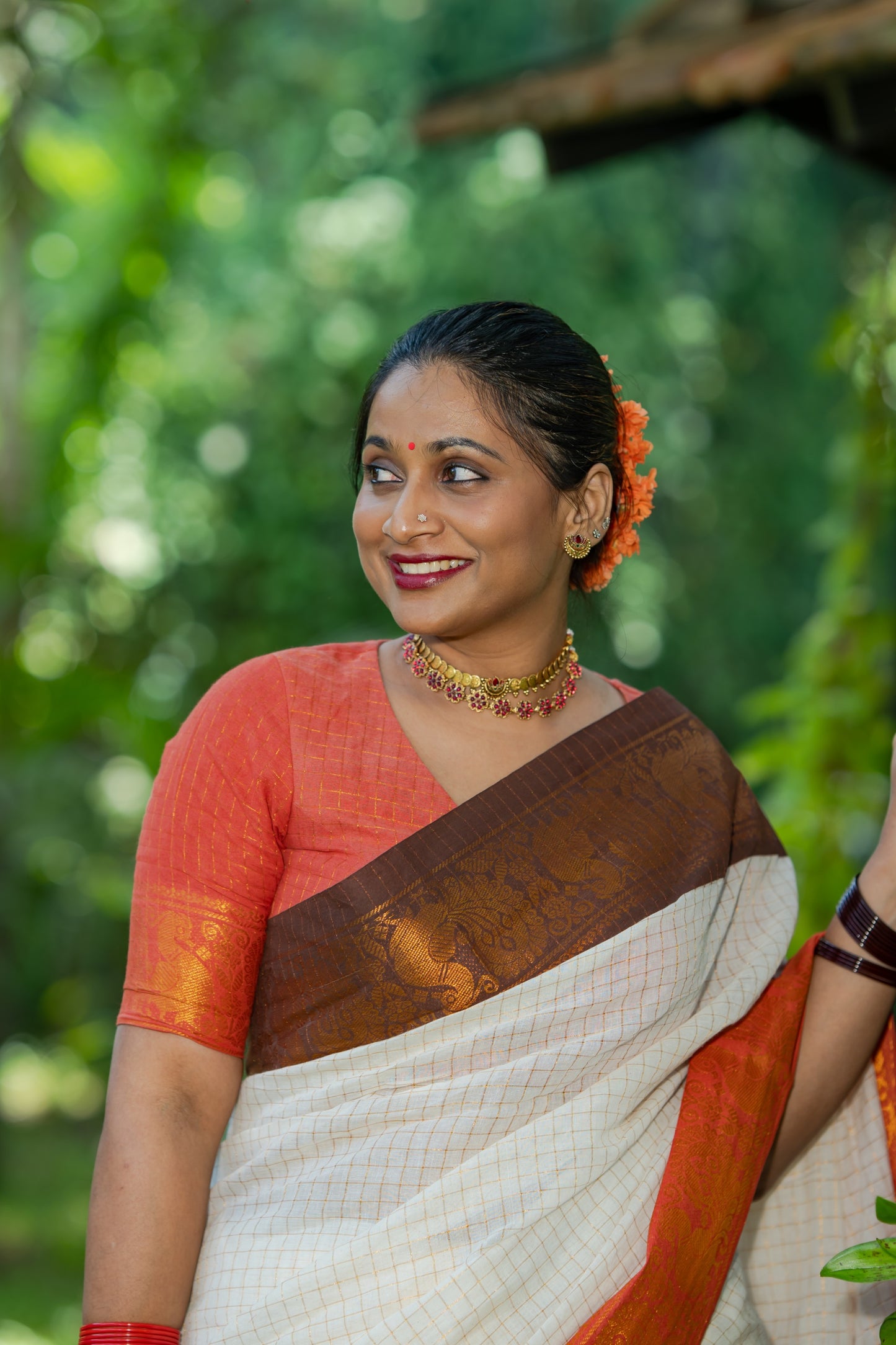 Namita : Kanakambaram - Sungudi checks, ivory gold base, brown and orange dual tone border, soft cotton - YCIEON160