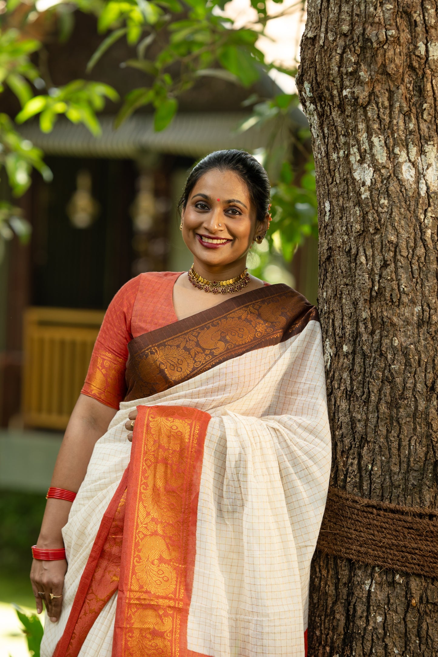 Namita : Kanakambaram - Sungudi checks, ivory gold base, brown and orange dual tone border, soft cotton - YCIEON160