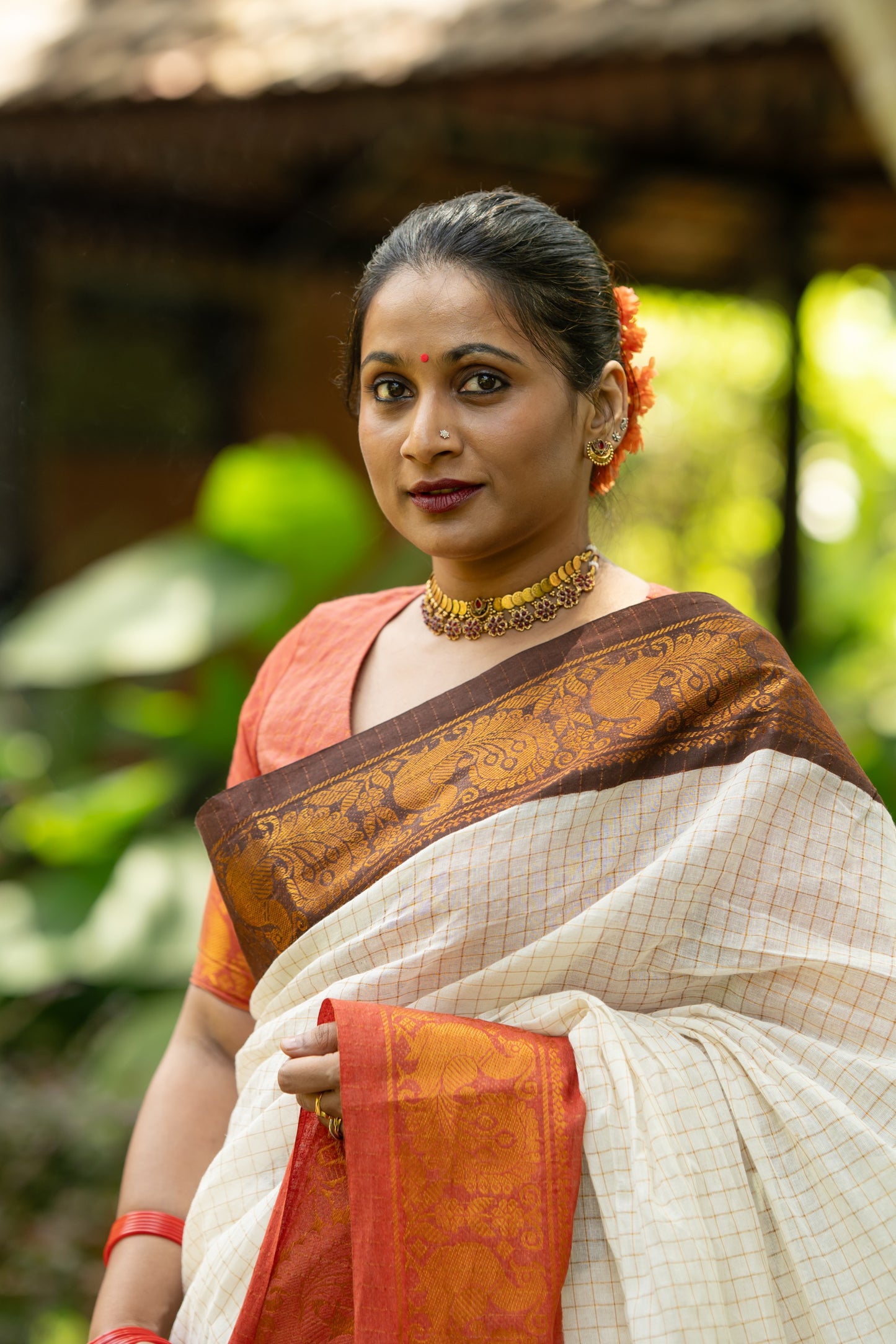 Namita : Kanakambaram - Sungudi checks, ivory gold base, brown and orange dual tone border, soft cotton - YCIEON160