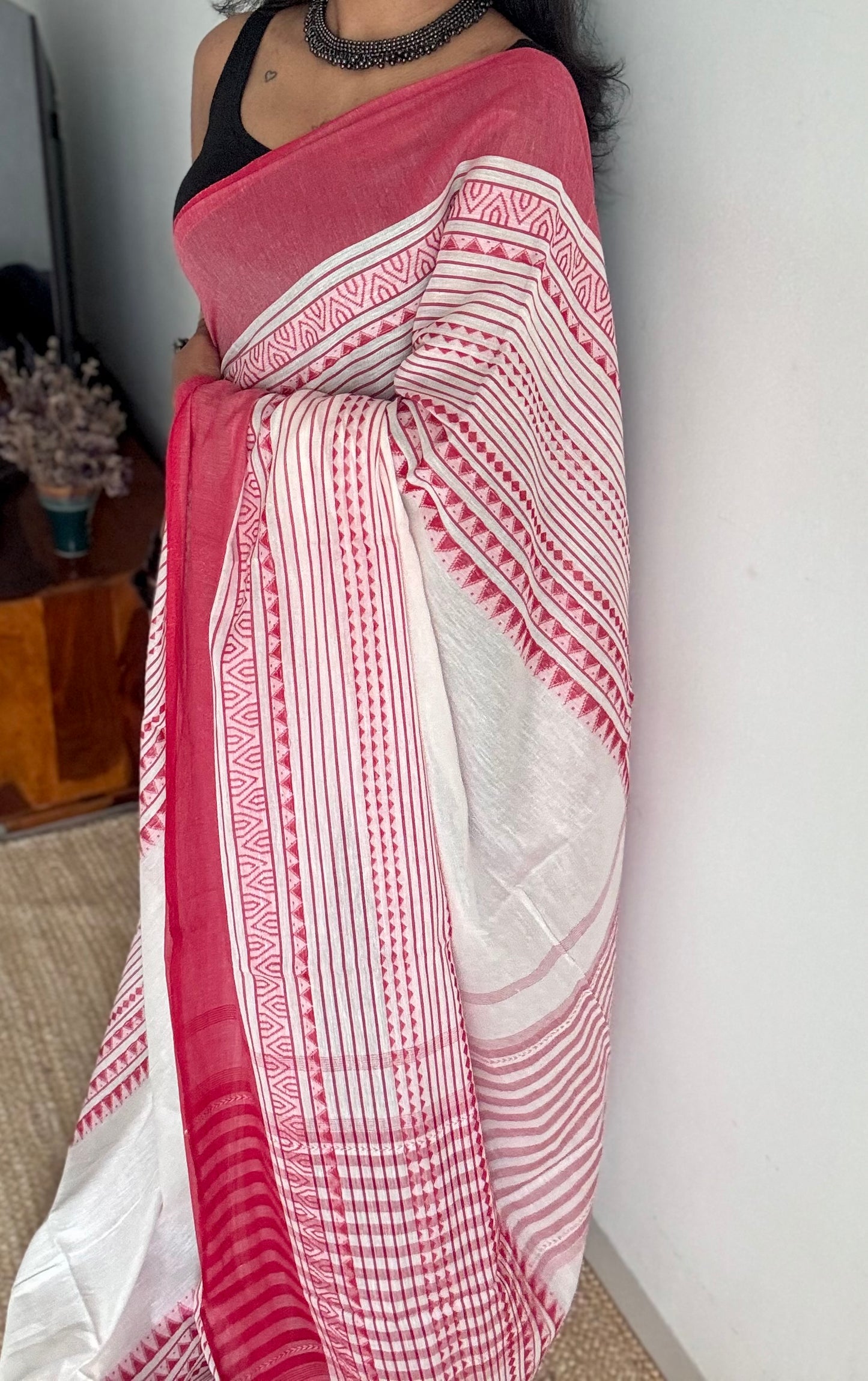 Pure Dhaniakhali tant in white with red patterened border - YCBCDP22
