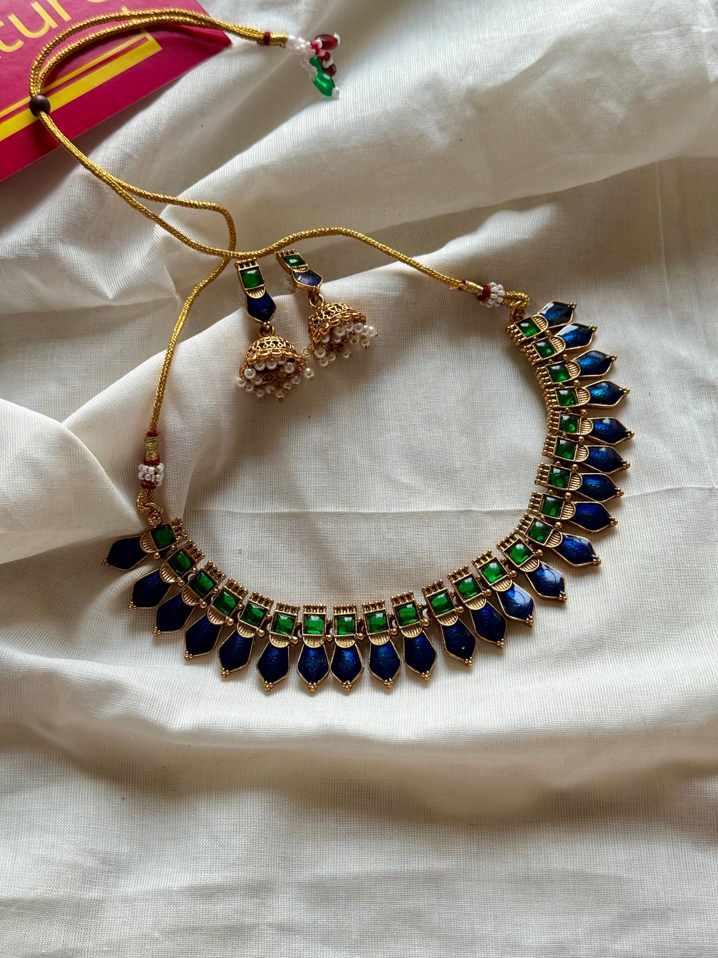 Blue nagapadam neckpiece, with earrings - YCGPNP614