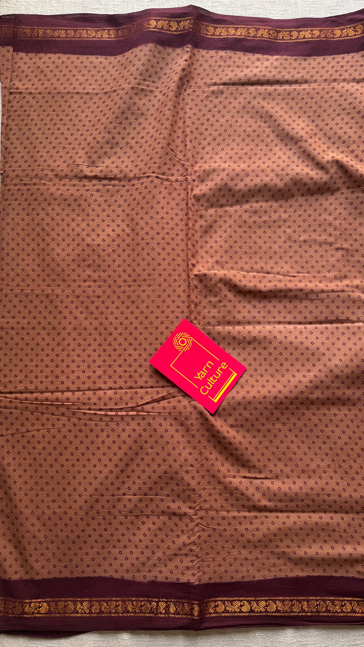 Madisar saree (9 yards) - Light brown with maroon, motif printed, kattuchayam dyed madurai sungudi cotton saree - YCCOTNMSFE79