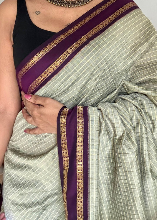 Grey with wine contrast arani checkered saree, cotton silk - YCCOTNMA276