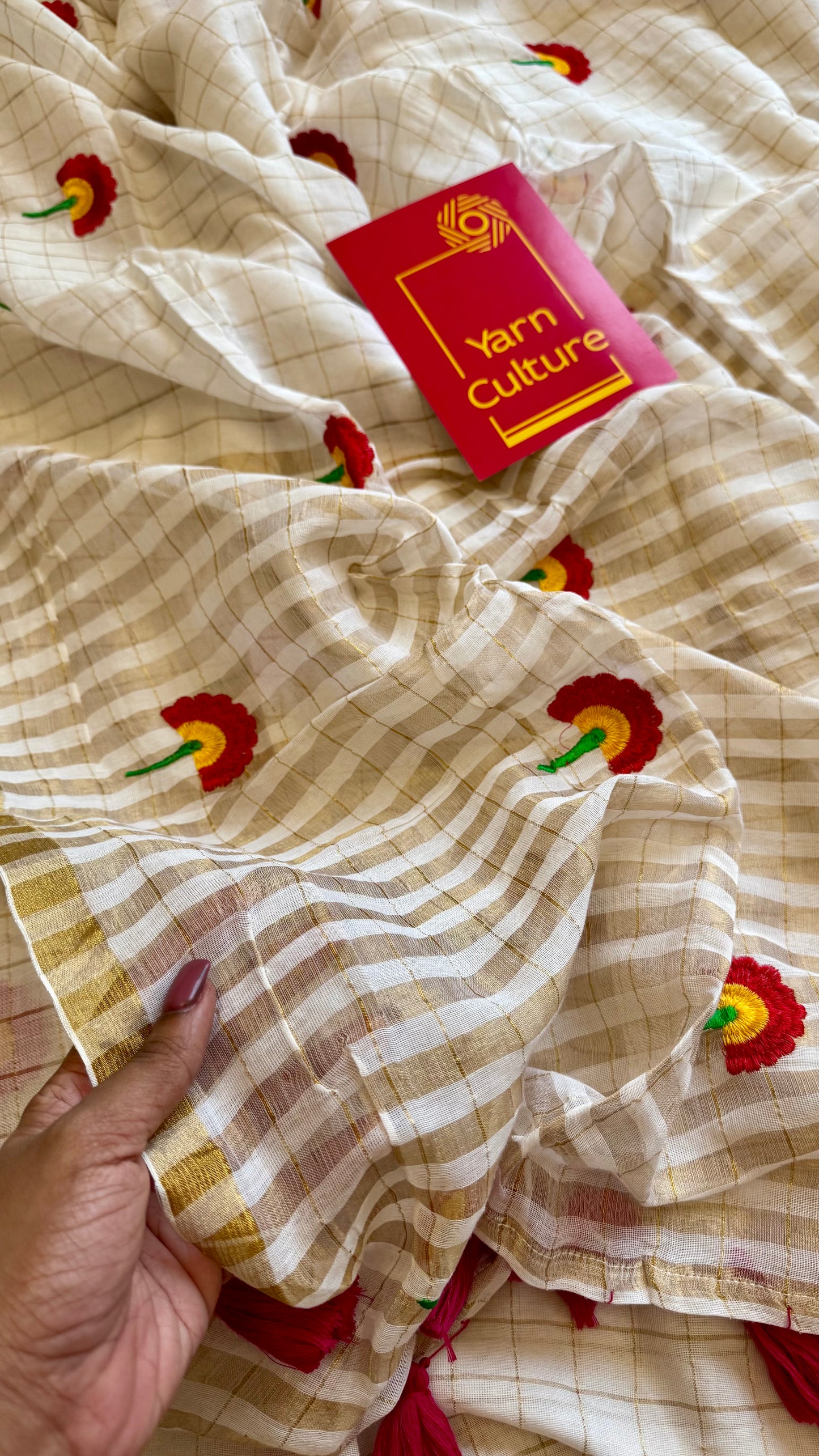 Ivory mul saree, checkered with floral embroidery - YCIEON28