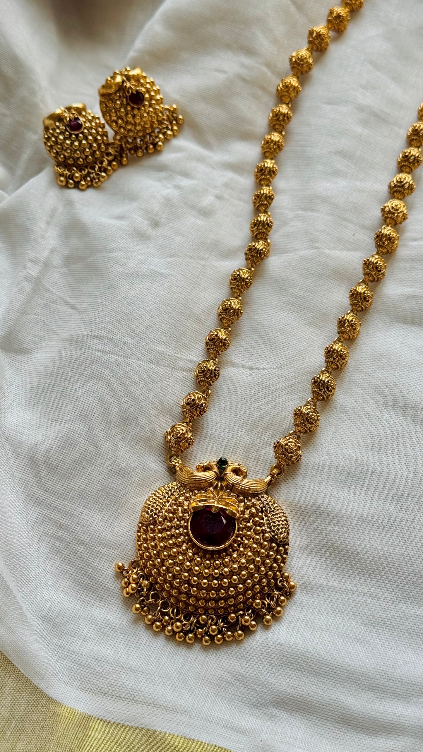 Long neckpiece with red stone pendant, statement piece, with earrings - YCGPNP723