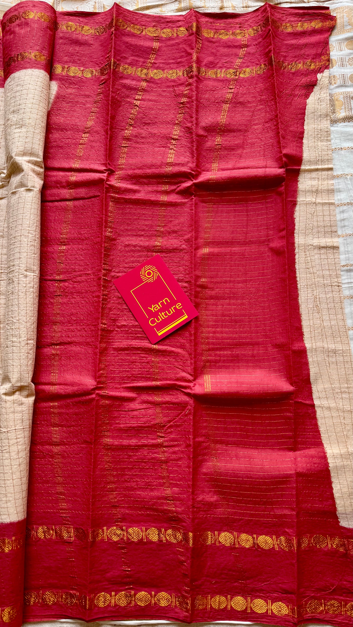 Ivory with light red contrast zari checkered sungudi, kattuchayam dyed madurai cotton - YCIEON89