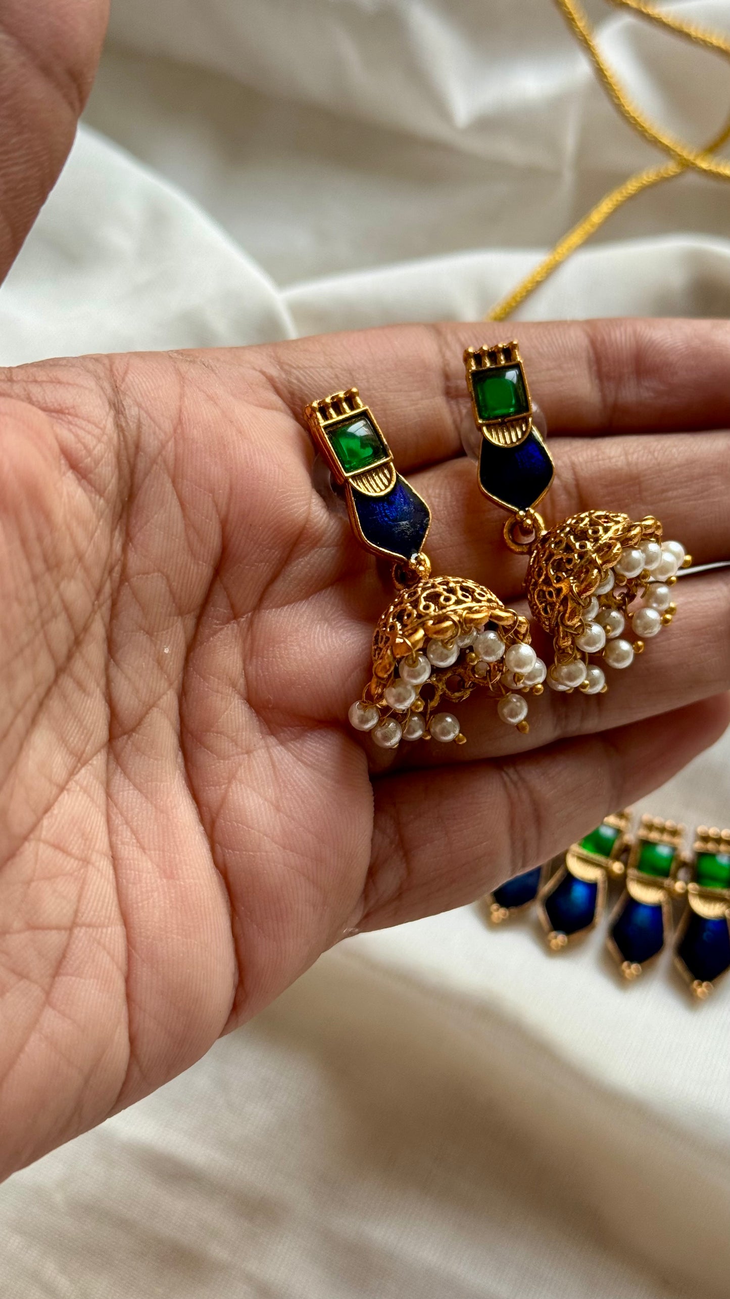 Blue nagapadam neckpiece, with earrings - YCGPNP614