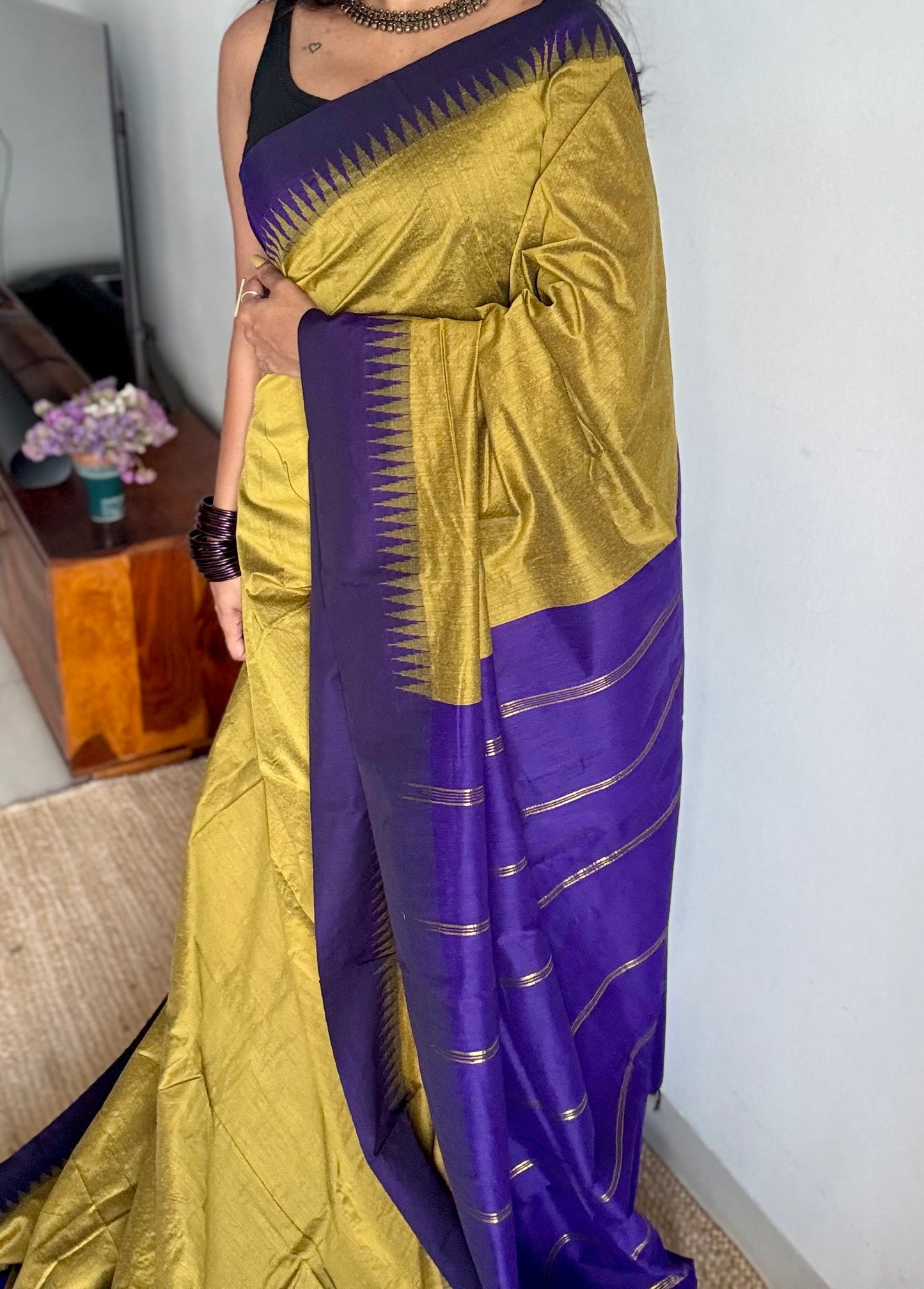 Light green with blue temple border, cotton silk - YCCOTNCSDE97