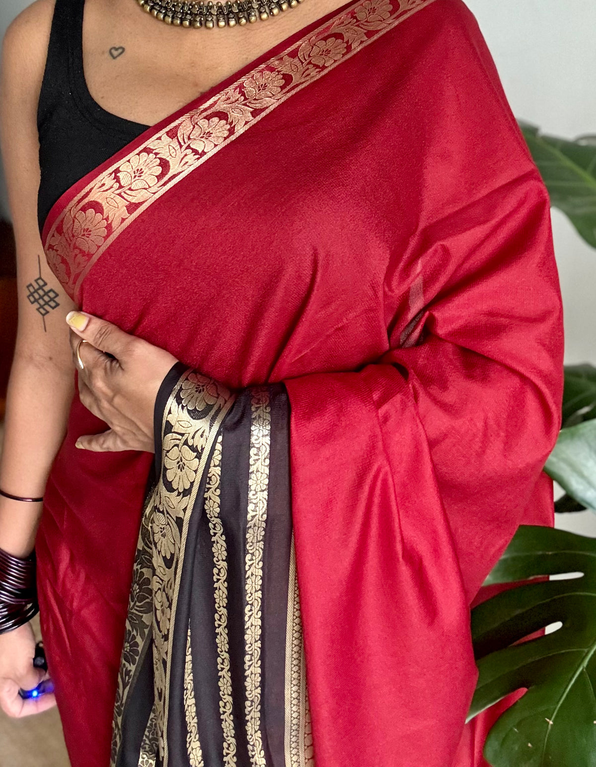 Maroon and black, semi crepe silk saree with antique gold border - YCLOKOC50
