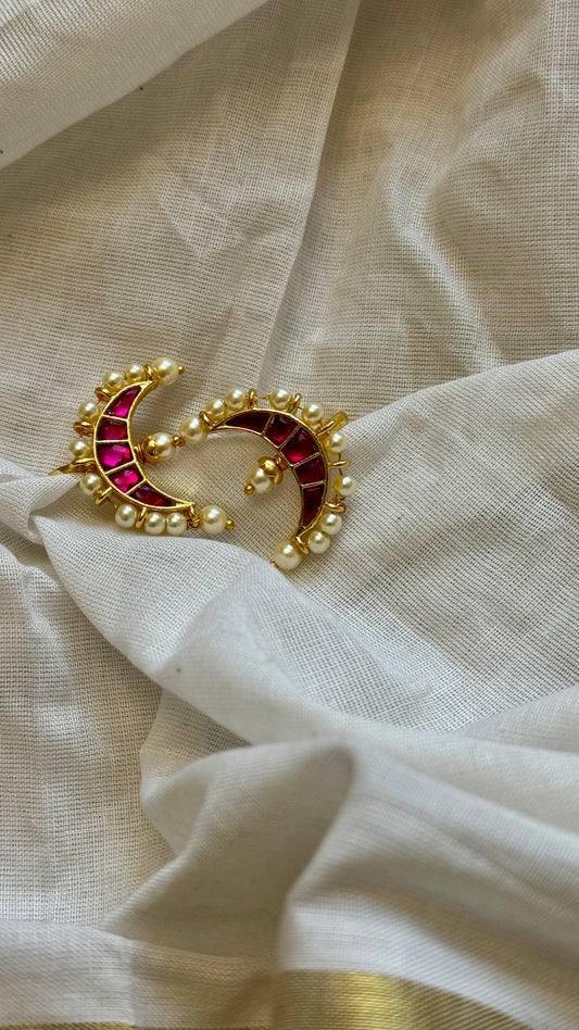 Bugadi clip-on (non pierced), moon shaped, ruby, white - YCGPBU684