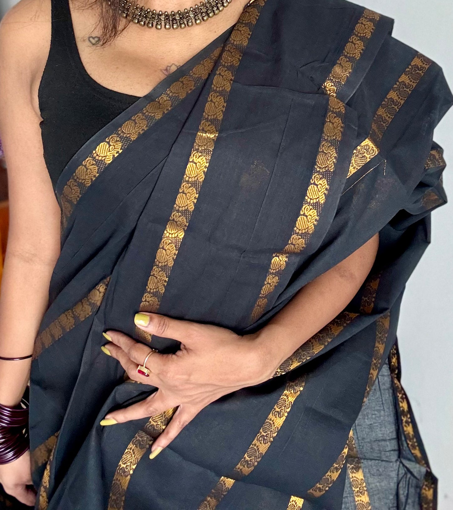 Black with multi peacock motif lines, kattuchayam dyed sungudi cotton - YCCOTNMSFE260