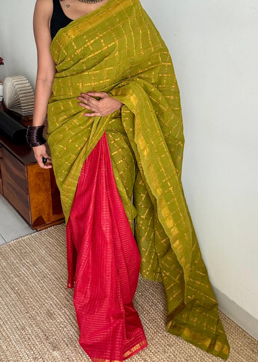 Green and chilli red, sungudi cotton half-half saree - YCCOTNIDMA303