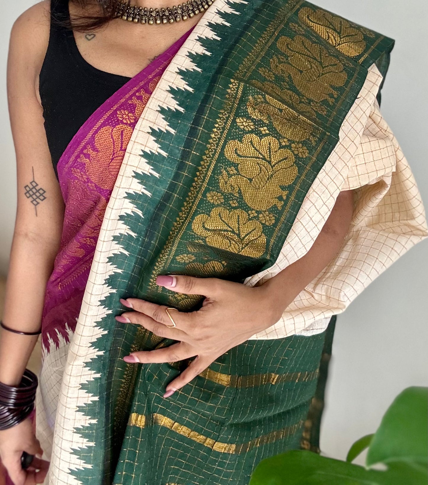 Sungudi cotton checks, ivory gold base, magenta and dark green dual tone border, soft cotton - YCCOTNMSJUL07