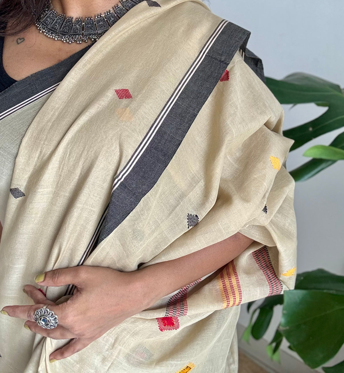 Handloom Bengal soft cotton saree, beige with woven buttas and black borders - YCBCMCSE39