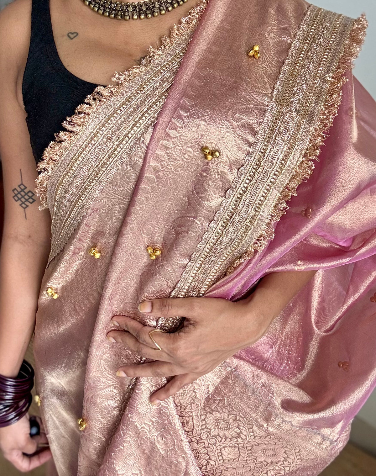 Pink gold tissue Banarasi saree with ghungroo embellishments and zari border - YCBLTOC71