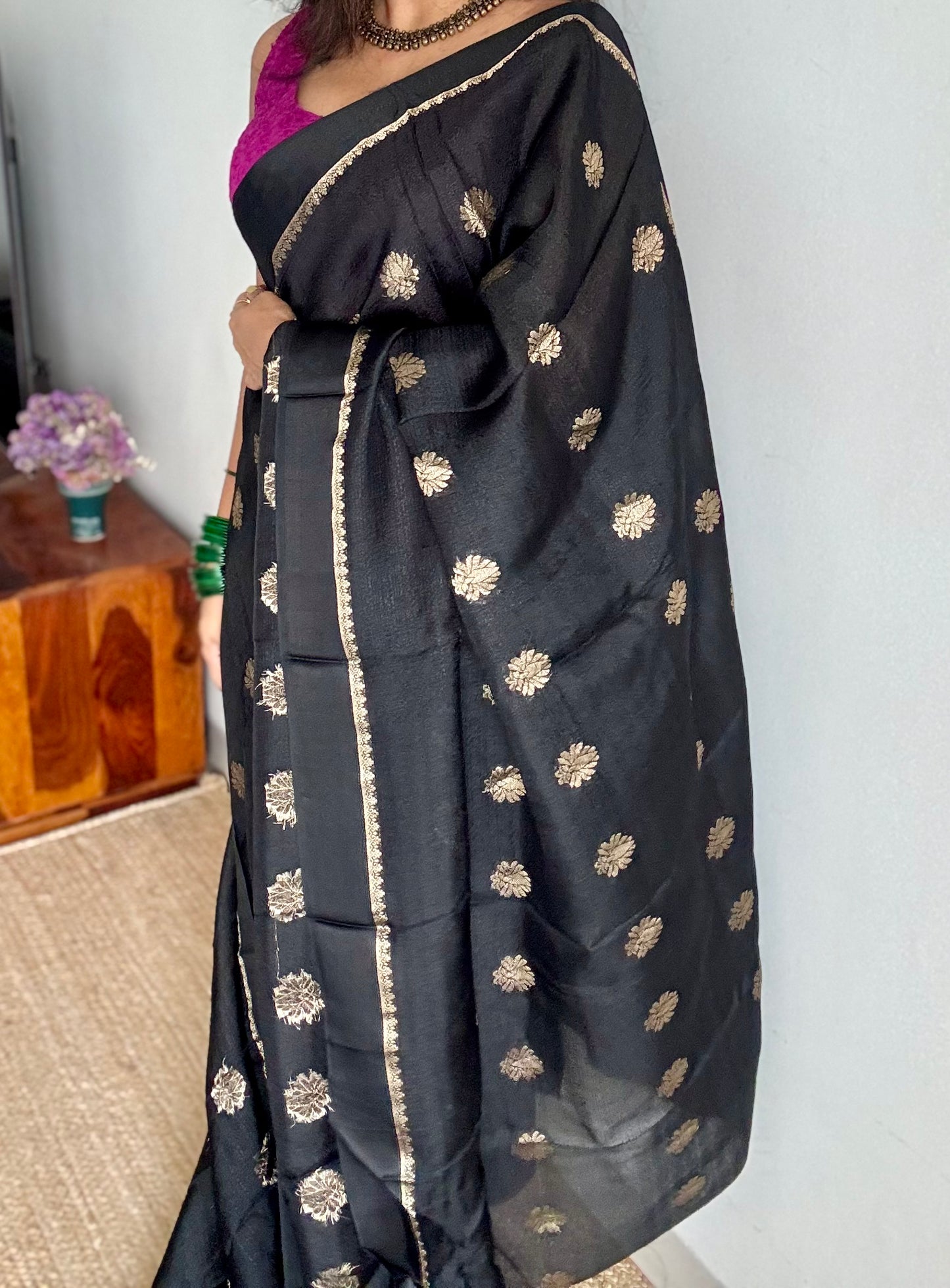 Black in viscose soft silk with satin border, jacquard zari motifs - YCDOSFE201