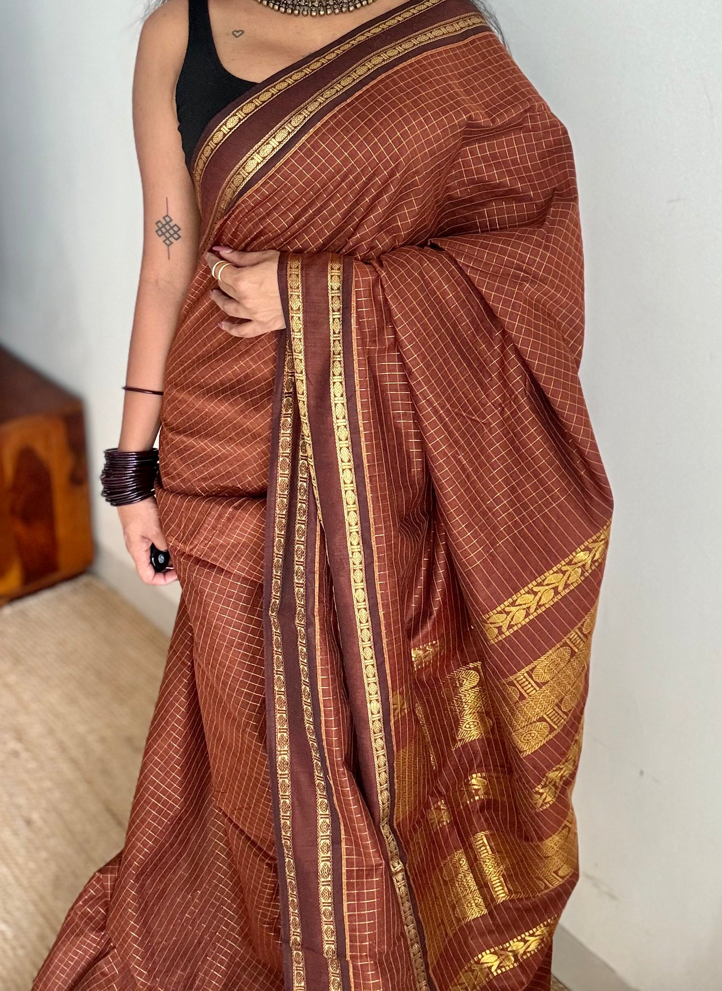 Brown, arani zari checks saree, cotton silk - YCCOTNAUG14