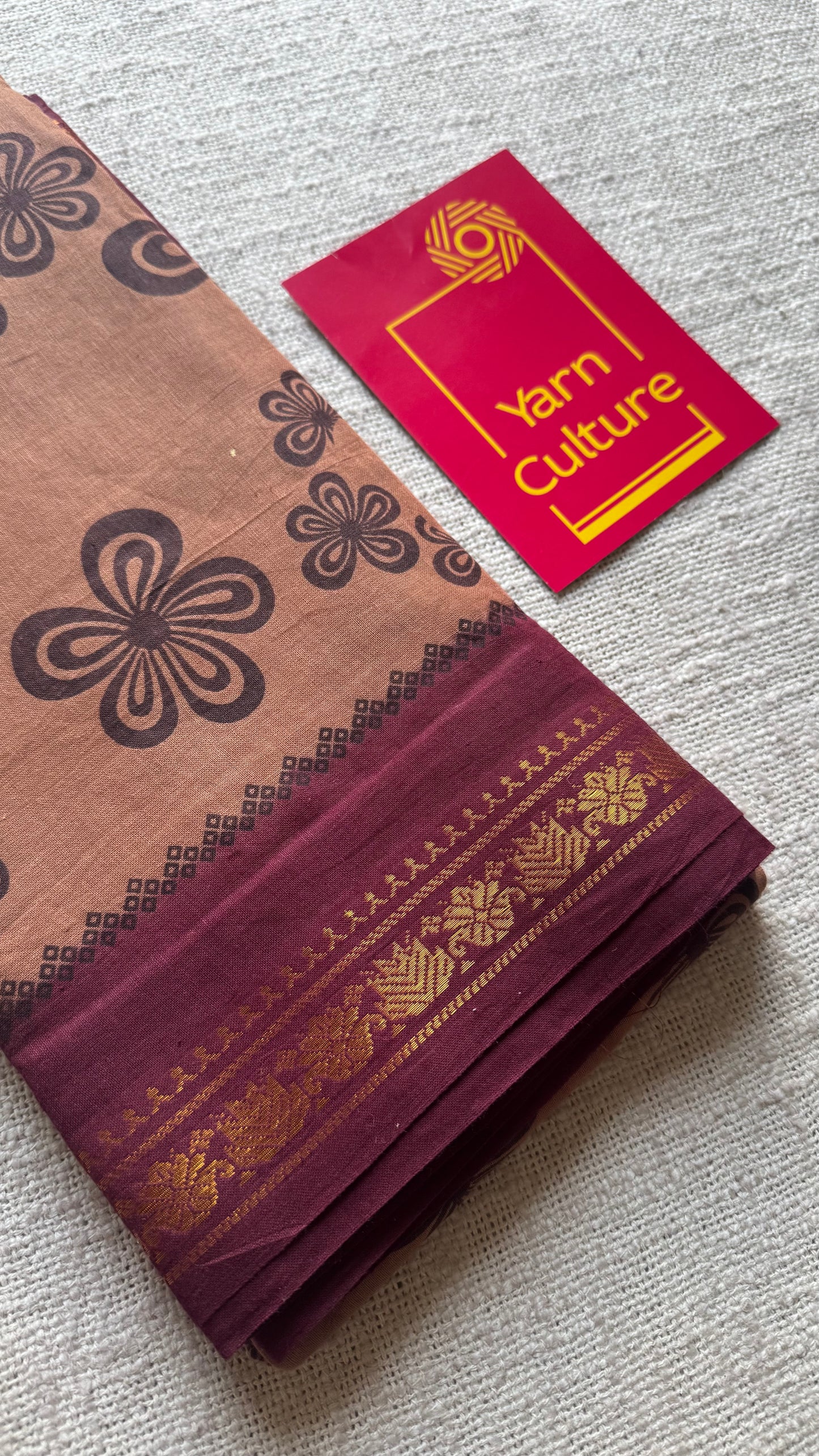 Light brown with maroon, motif printed, kattuchayam dyed madurai sungudi cotton saree - YCCOTNMSFE77