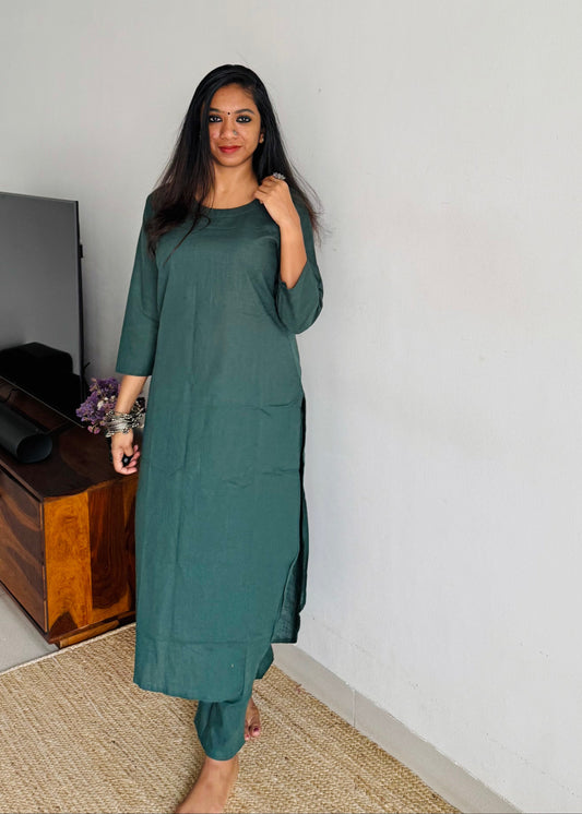 Dark green cotton round-neck stitched kurta co-ord set, three-fourth sleeves - YCSEBPSFE248