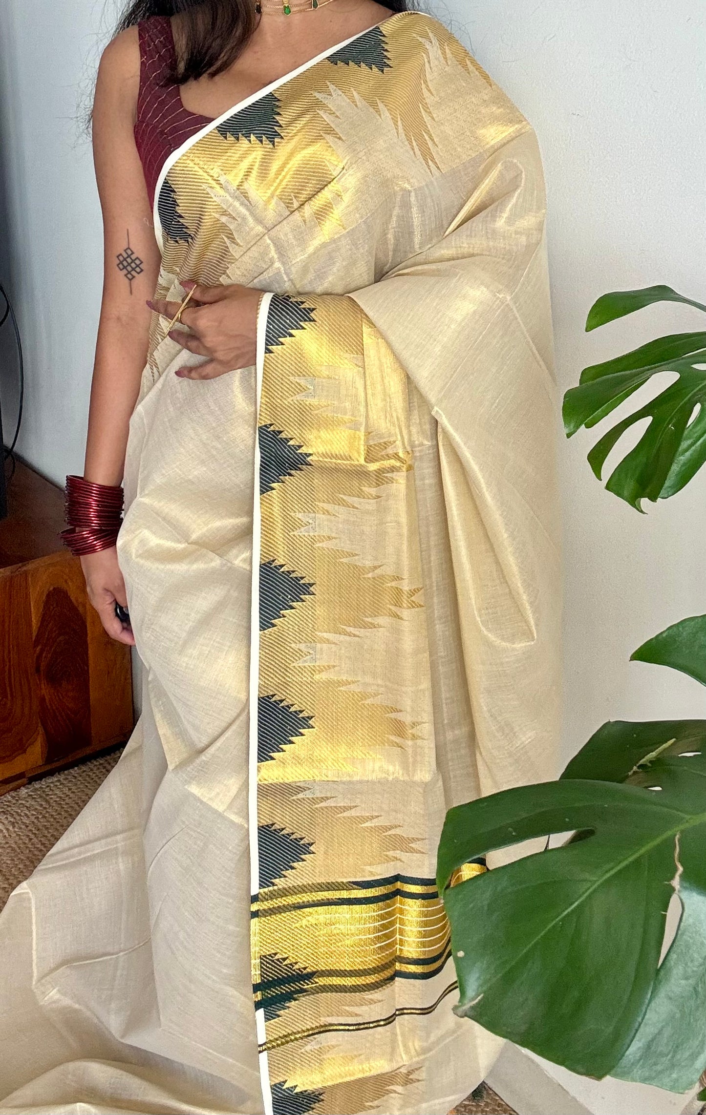 Ivory and gold kerala kasavu saree, dark green temple border - YCIEON47