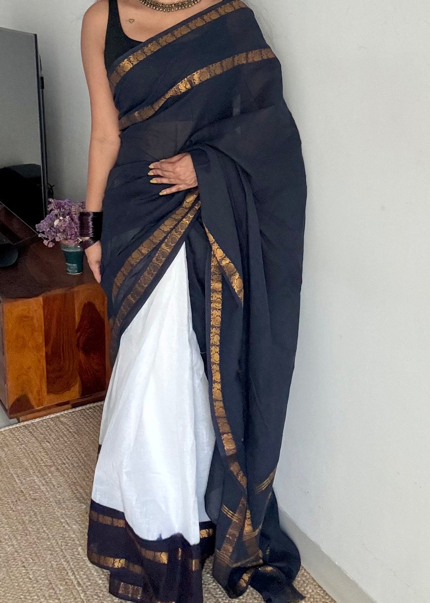 Black with white, sungudi cotton half-half saree - YCCOTNMSFE367