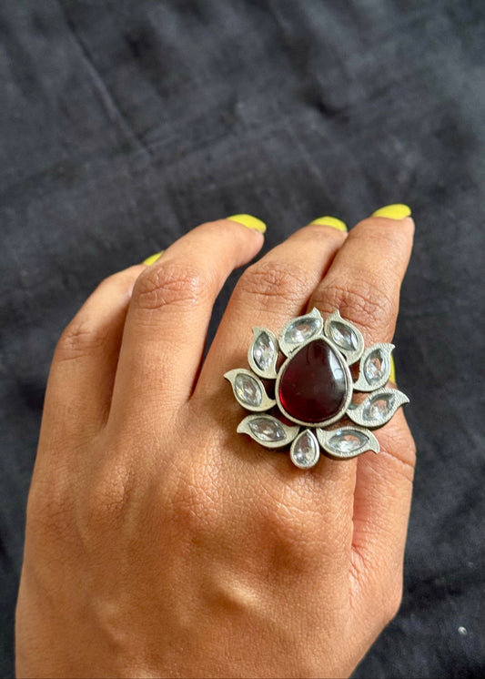 Adjustable lotus ring - white dark red stones - YCOSFR143