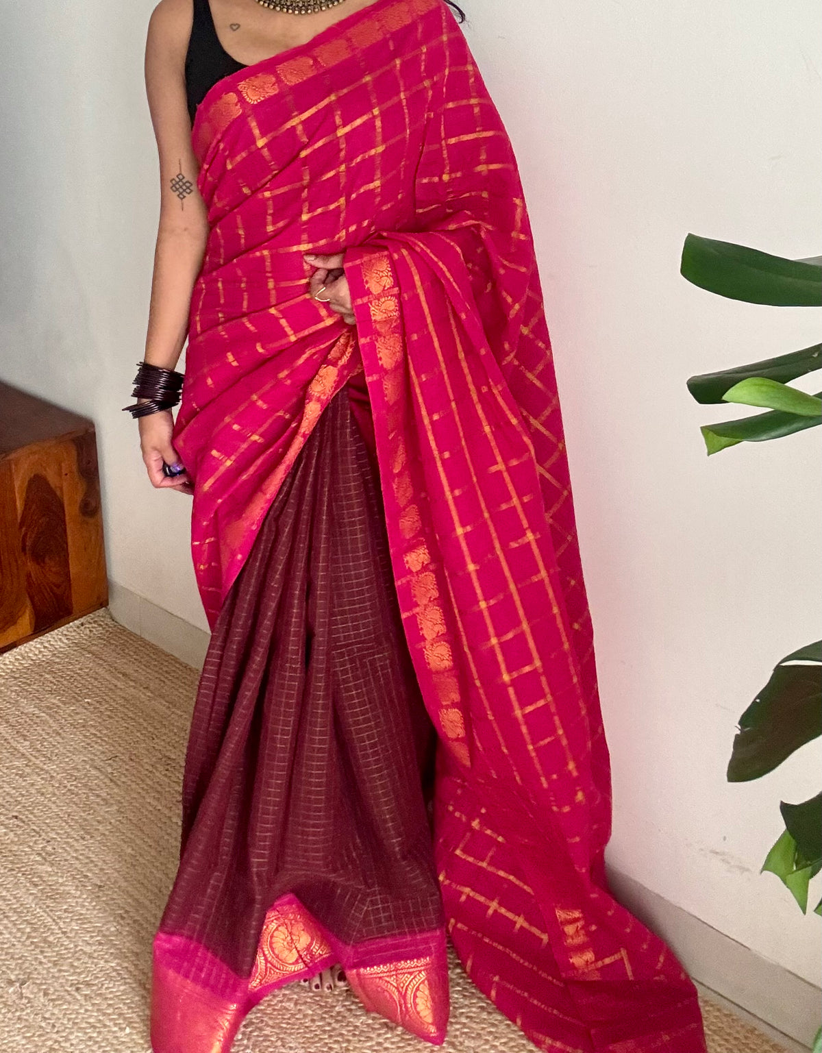 Hot pink and maroon, sungudi cotton half-half saree - YCCOTNIDOC24