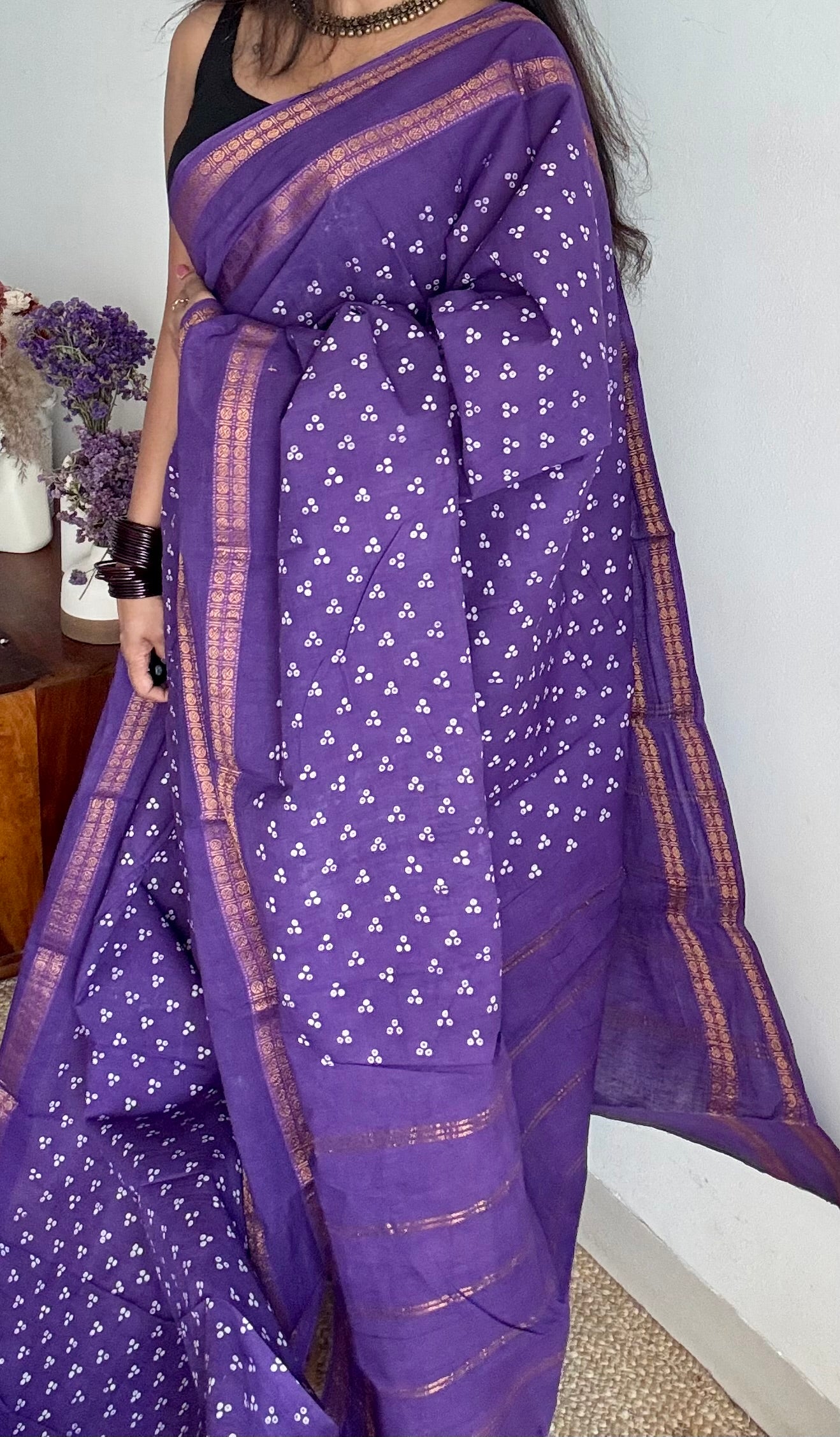 Purple, wax dot printed sungudi, kattuchayam dyed madurai cotton - YCCOTNMSAP151