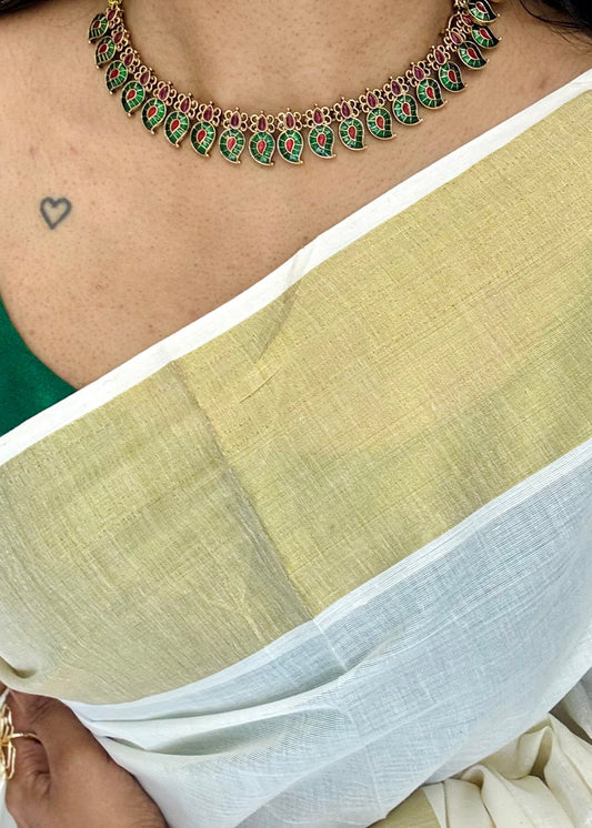 Dark green mango shaped pendant necklace - YCAGC34