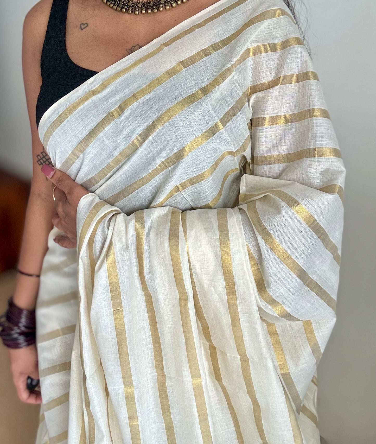 Ivory and gold soft cotton kasavu saree, broad gold stripes - YCIEON81