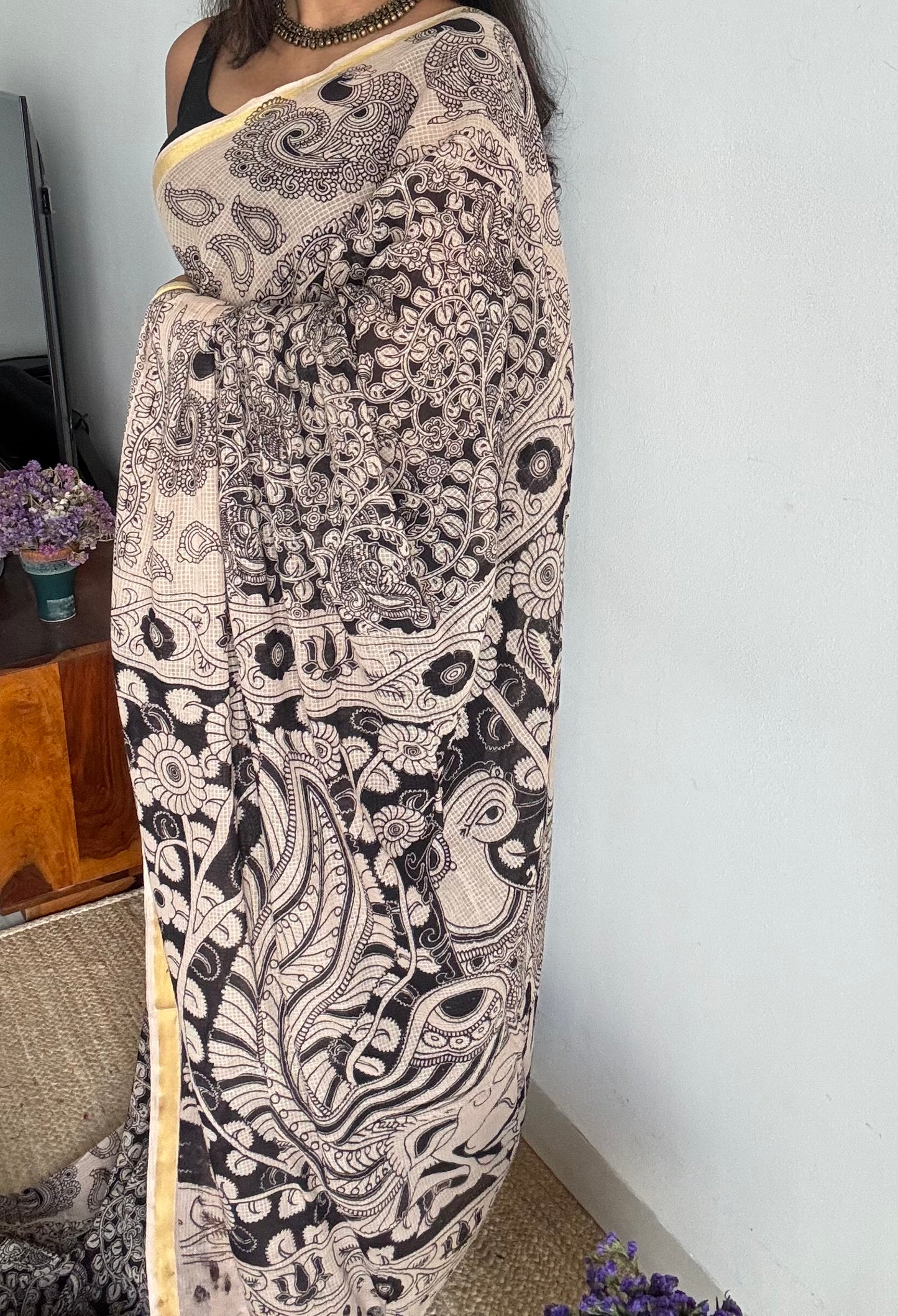 Black cream floral kalamkari saree in kota, with zari border - YCWOTDKKFE19