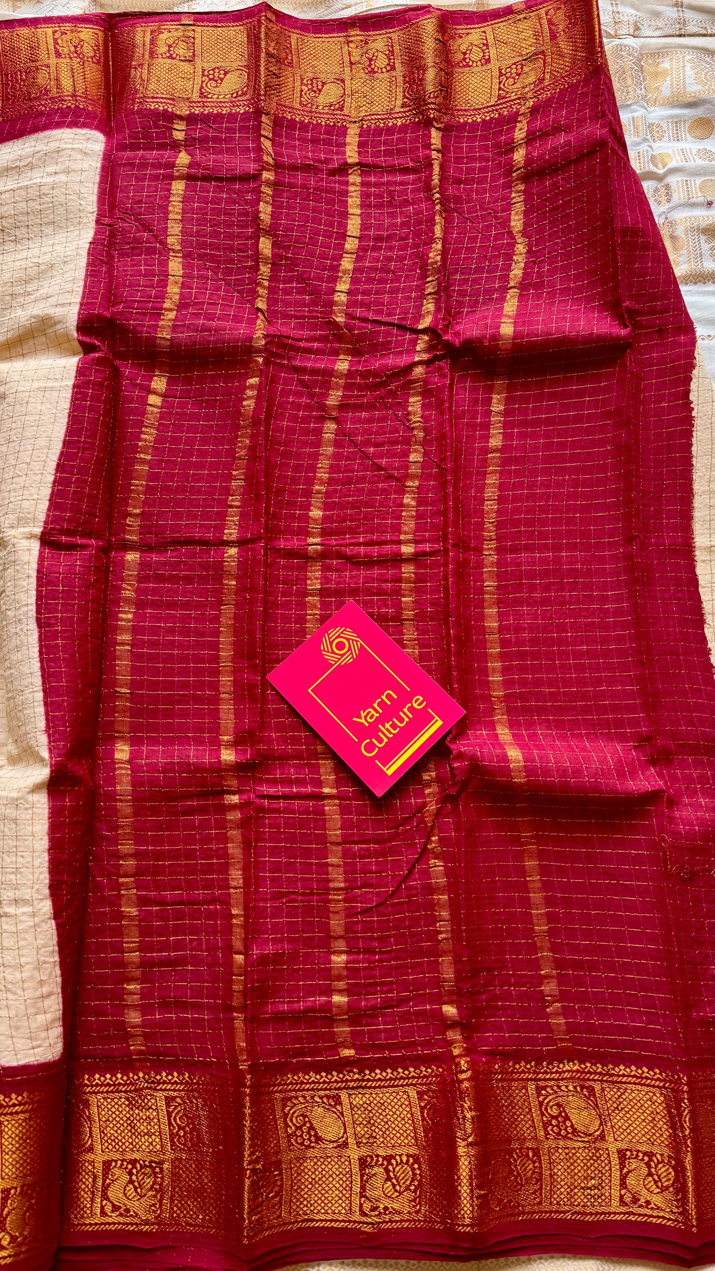 Ivory with red contrast zari checkered sungudi, kattuchayam dyed madurai cotton - YCIEON99