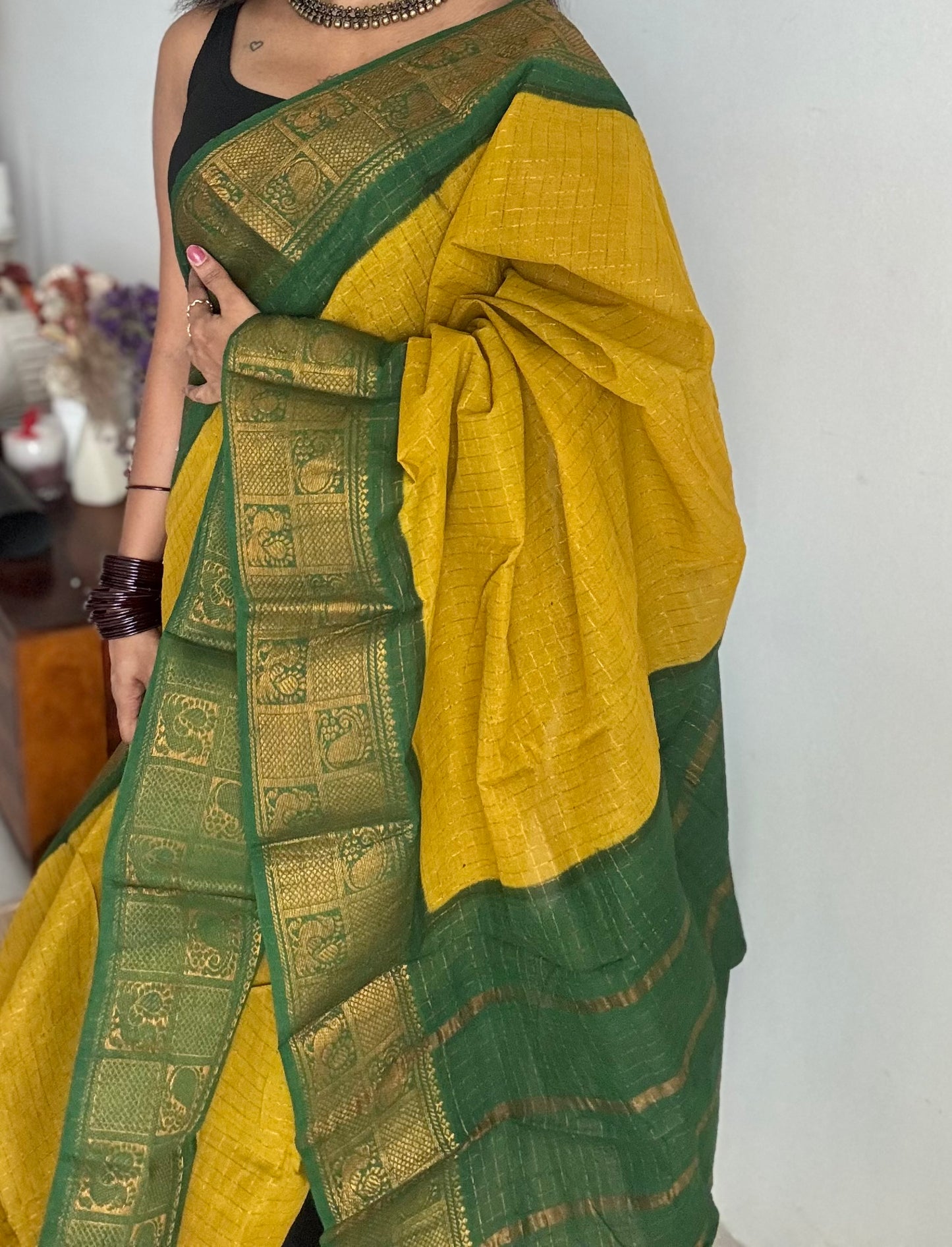 Light green with dark green contrast zari checkered sungudi, kattuchayam dyed madurai cotton - YCCOTNJU24