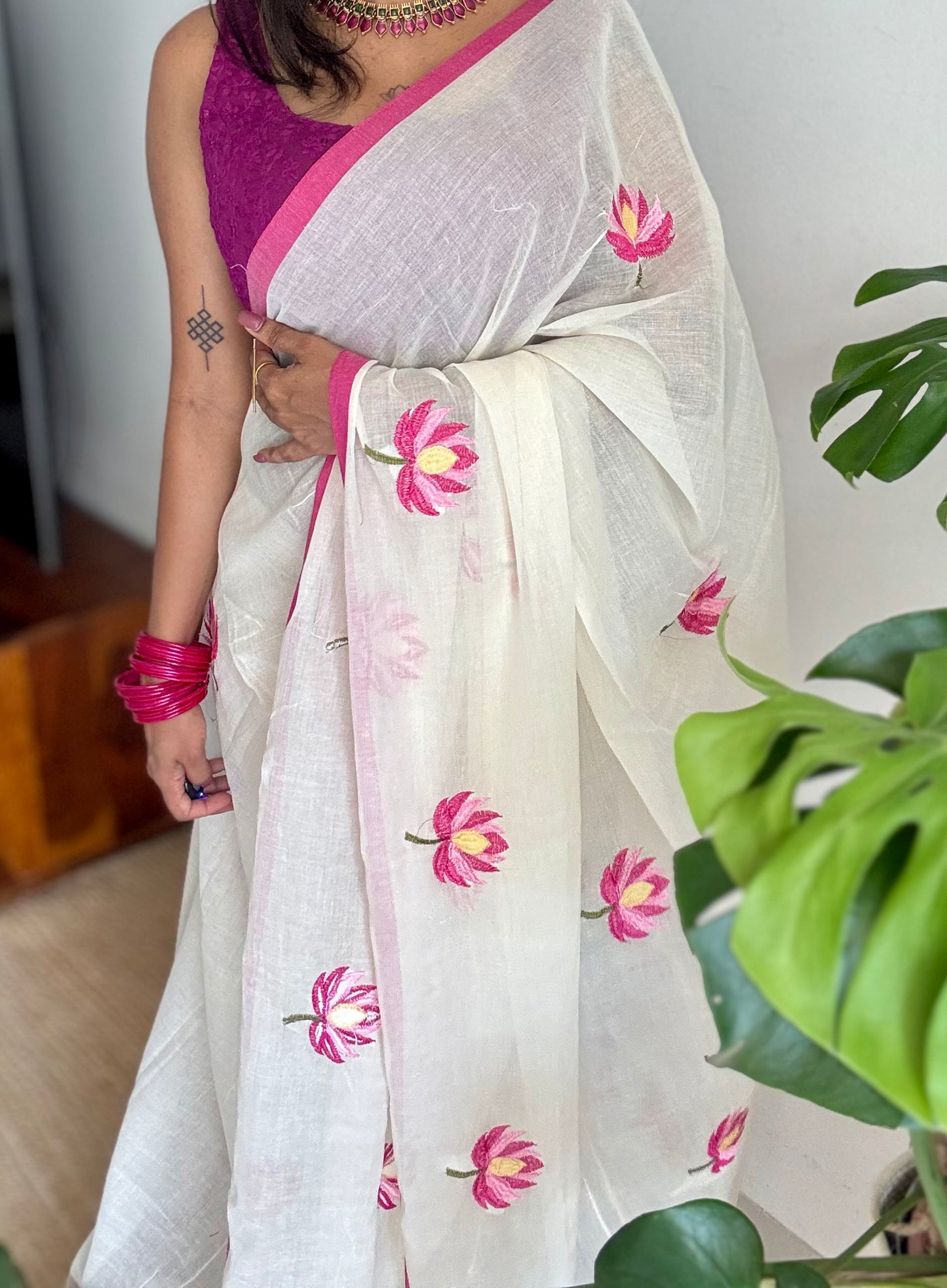 Ivory mul saree, with pink lotus embroidery - YCIEON03