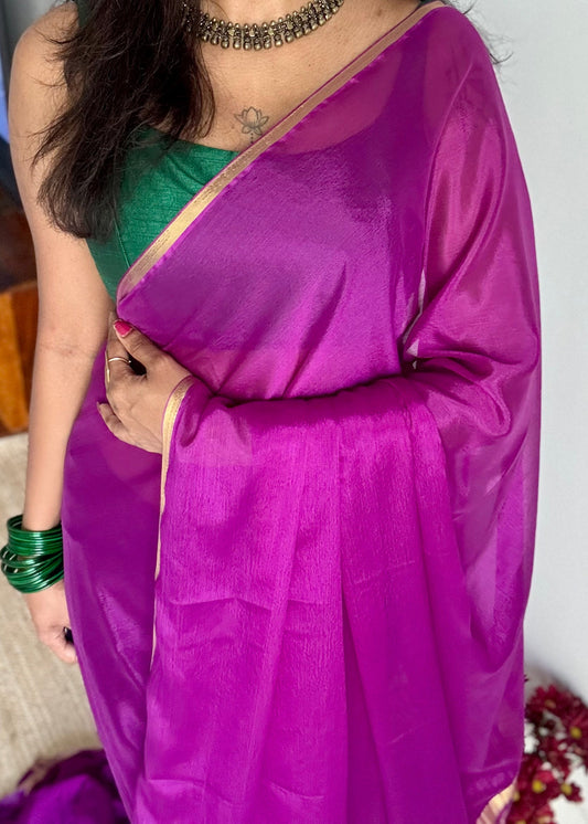 Purple chiffon with thin gold zari border - YCDESE21