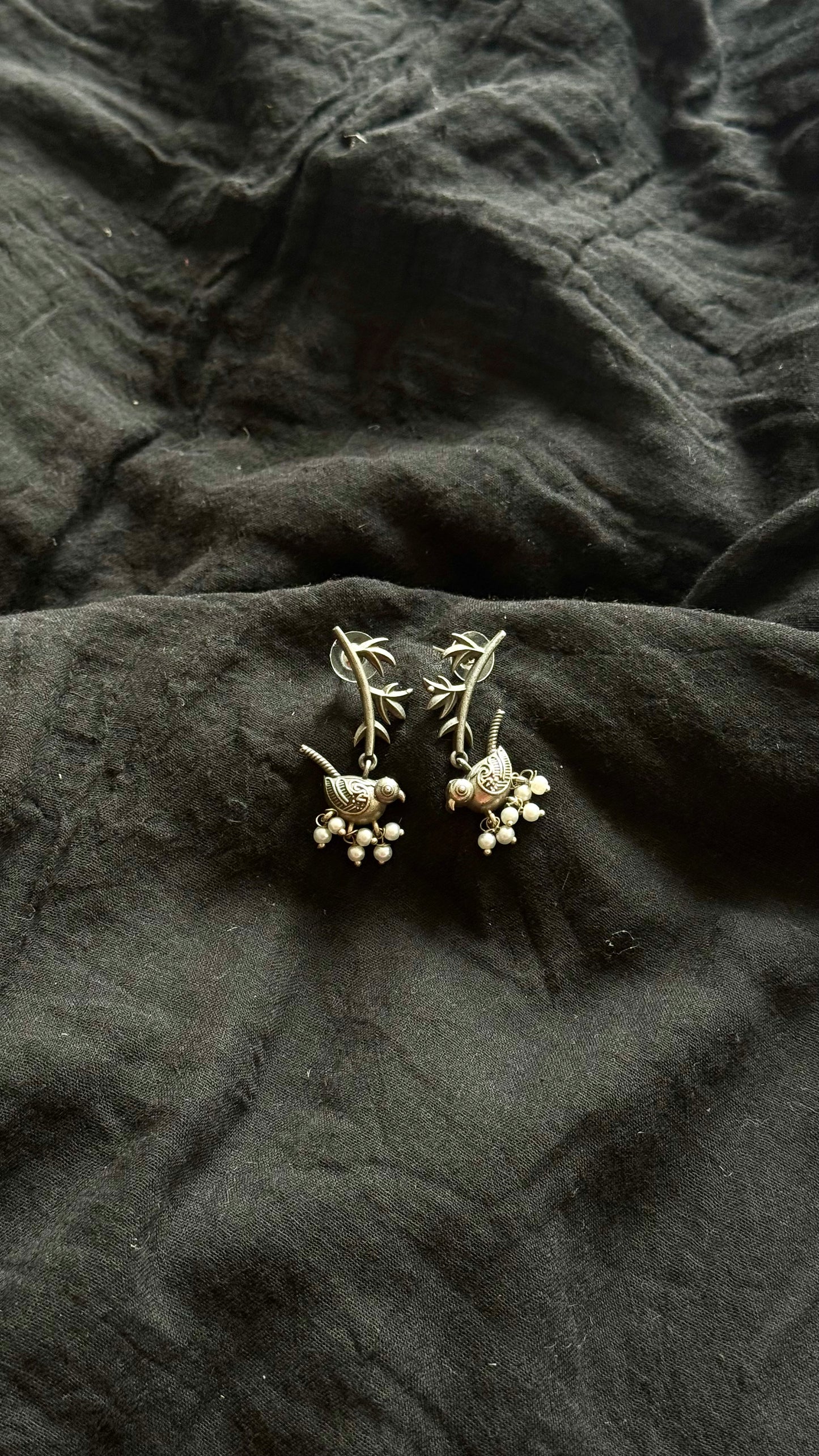 Leaf and bird, dangler earring - YCOSED591