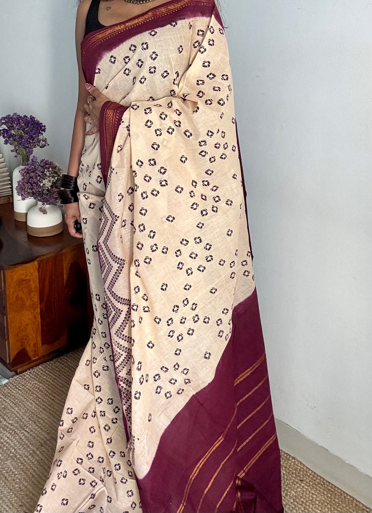 Ivory with maroon contrast, kattuchayam dyed madurai cotton saree - YCCOTNMA239