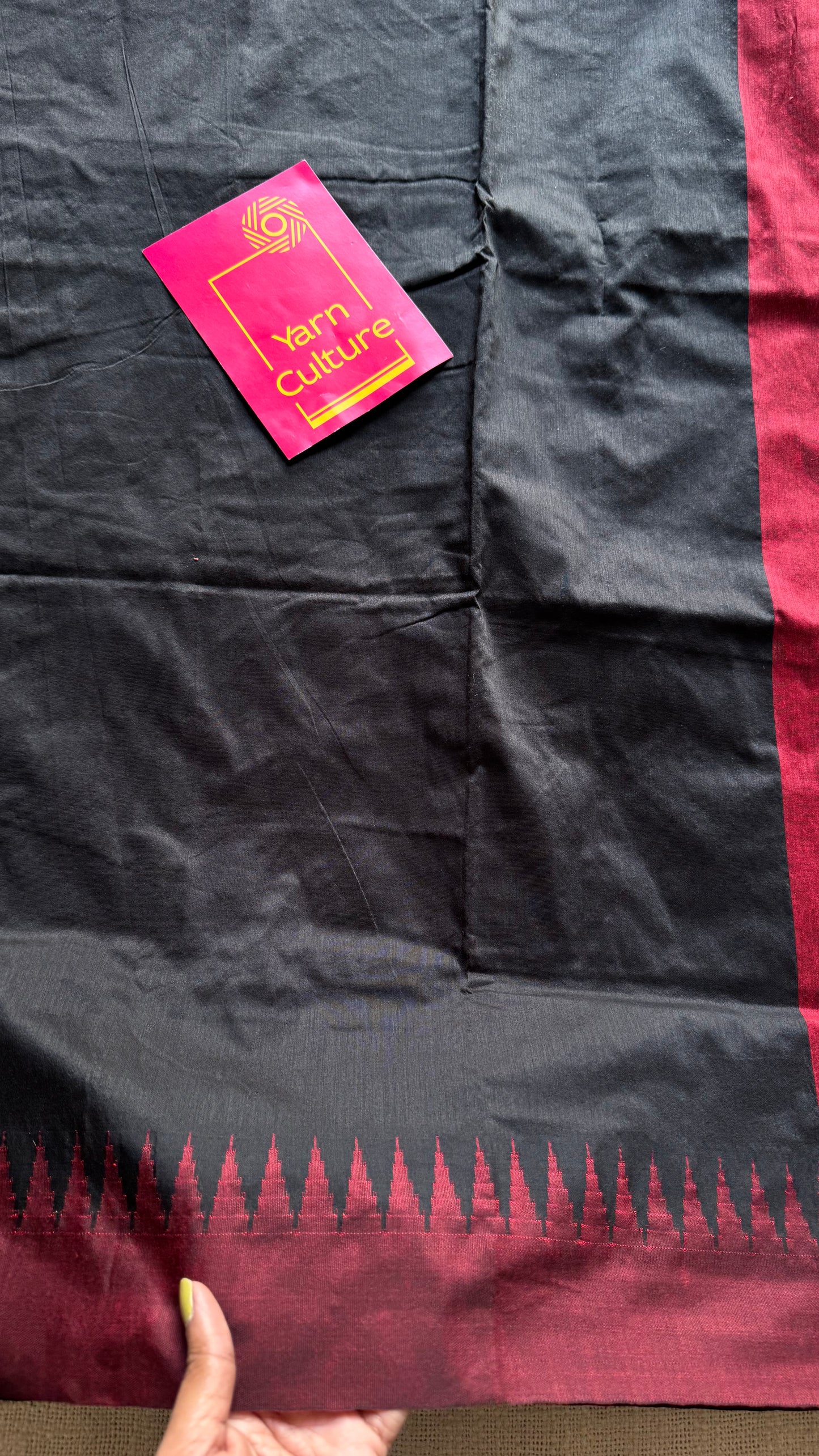 Black with maroon temple border, cotton silk - YCCOTNCSDE95