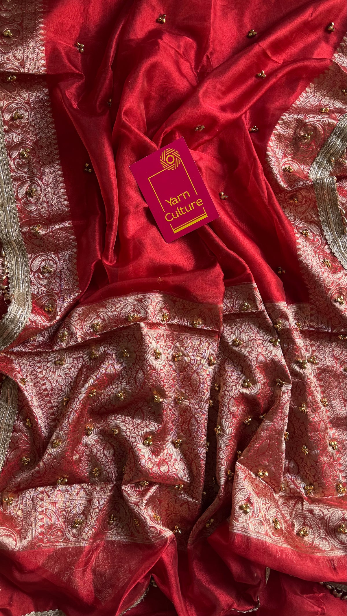 Red gold tissue Banarasi saree with ghungroo embellishments and beaded lace zari border - YCBLTOC69
