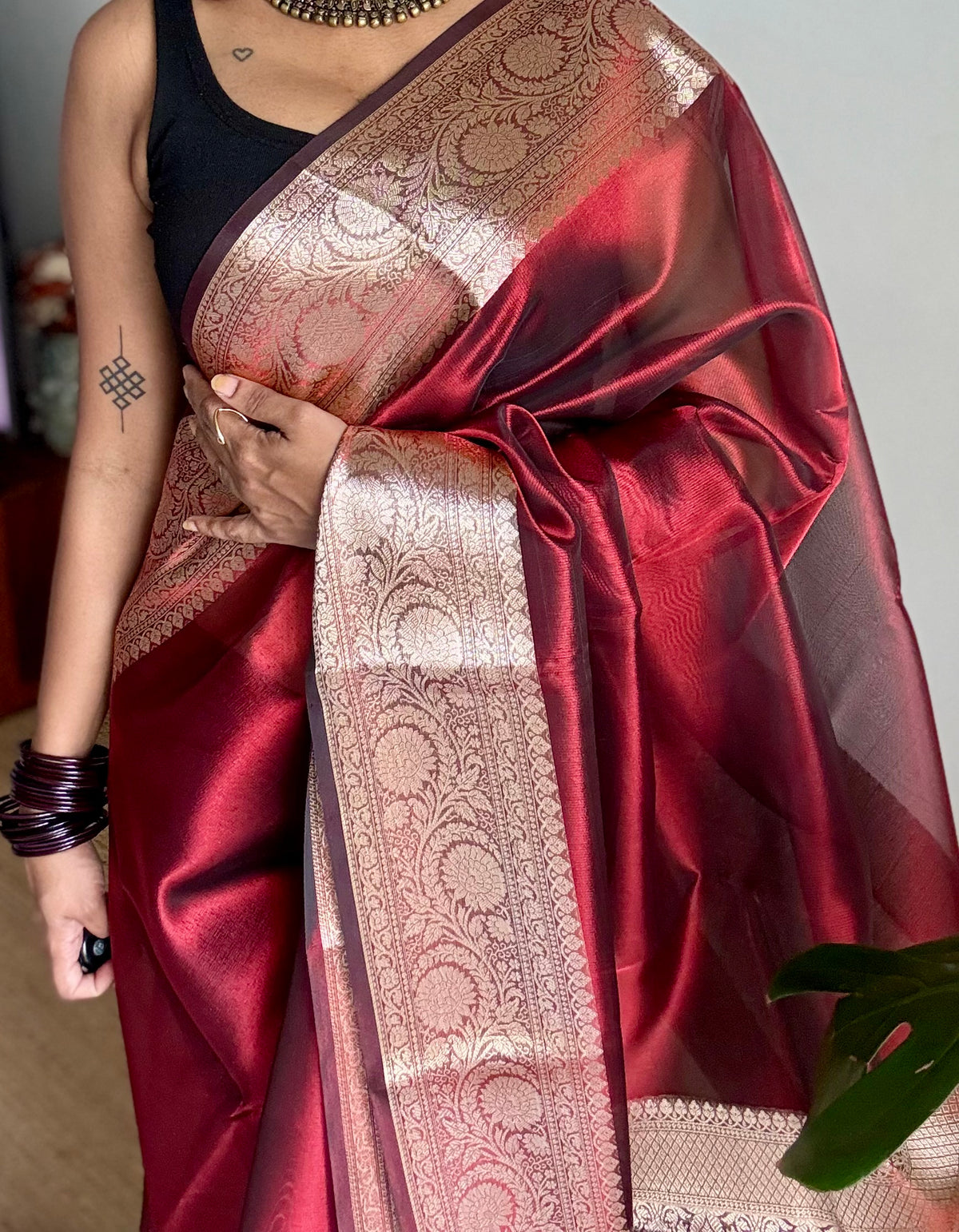 Dark red tissue Banarasi saree with zari border - YCBLTOC84